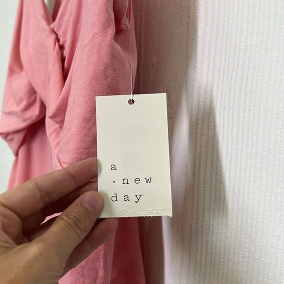 A New Day - NWT Coral Pink Swoop Front Spaghetti Strap Snap Bodysuit Size Small - Picture 6 of 11